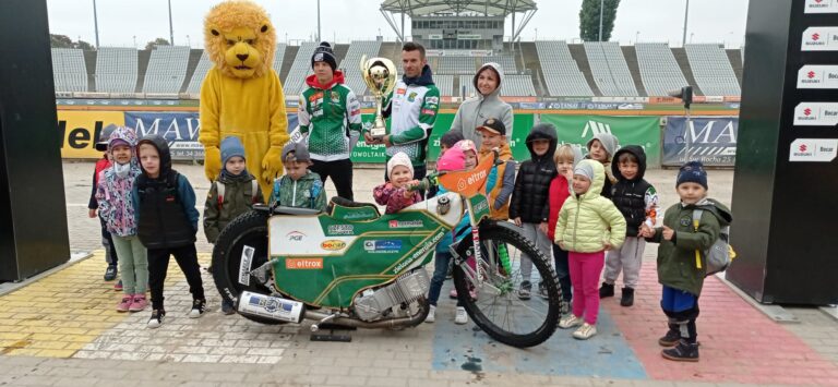 Wizyta przedszkolaków na stadionie żużlowym!