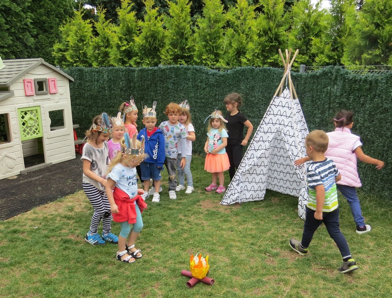 zabawy na świeżym powietrzu